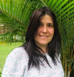 Tina Oliveira